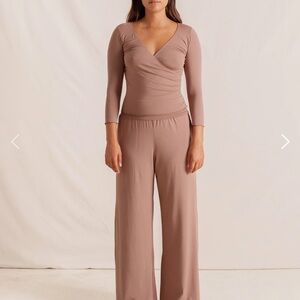 Honey Pants Sandalwood